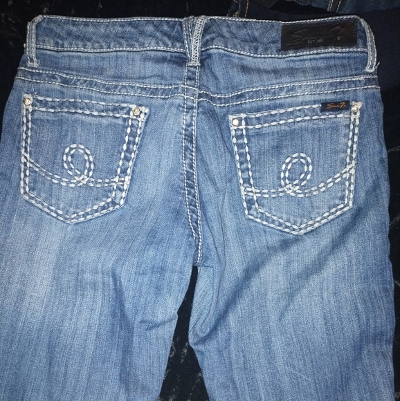 Woman's Seven jeans - Picture 2 of 4